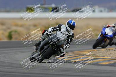 media/Jan-14-2023-SoCal Trackdays (Sat) [[497694156f]]/Turn 4 Set 1 (1020am)/